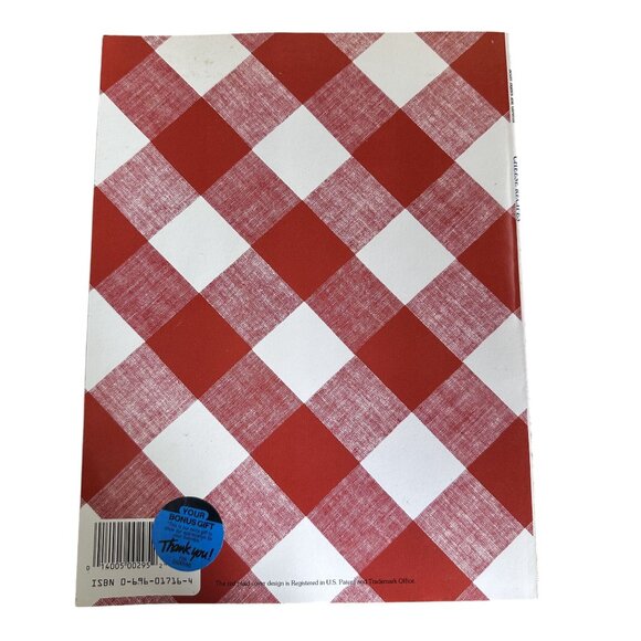 Vintage Cook Book Assortment Paperback Cheese Recipies Cakes & Cook's - Picture 4 of 11